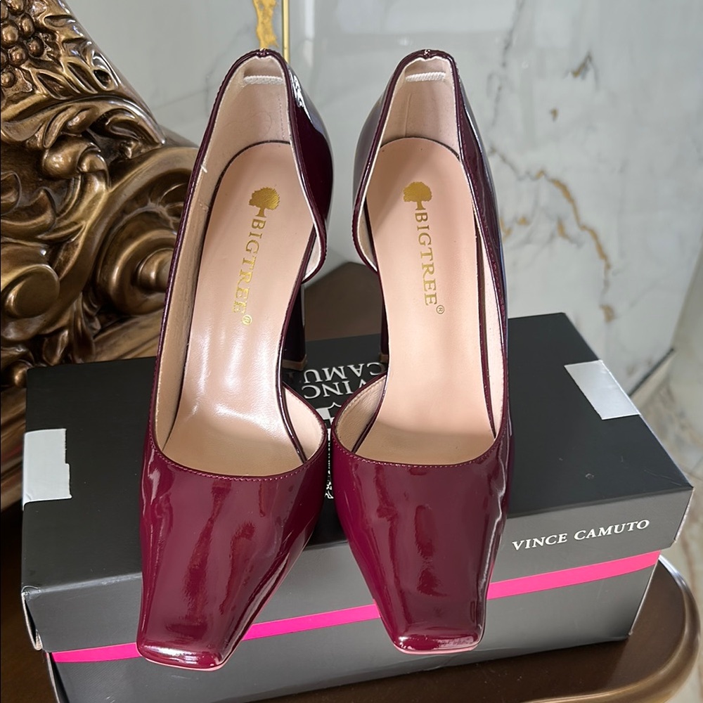 BigTree Patent Leather Burgundy Square-Toe Pumps. Size 37.